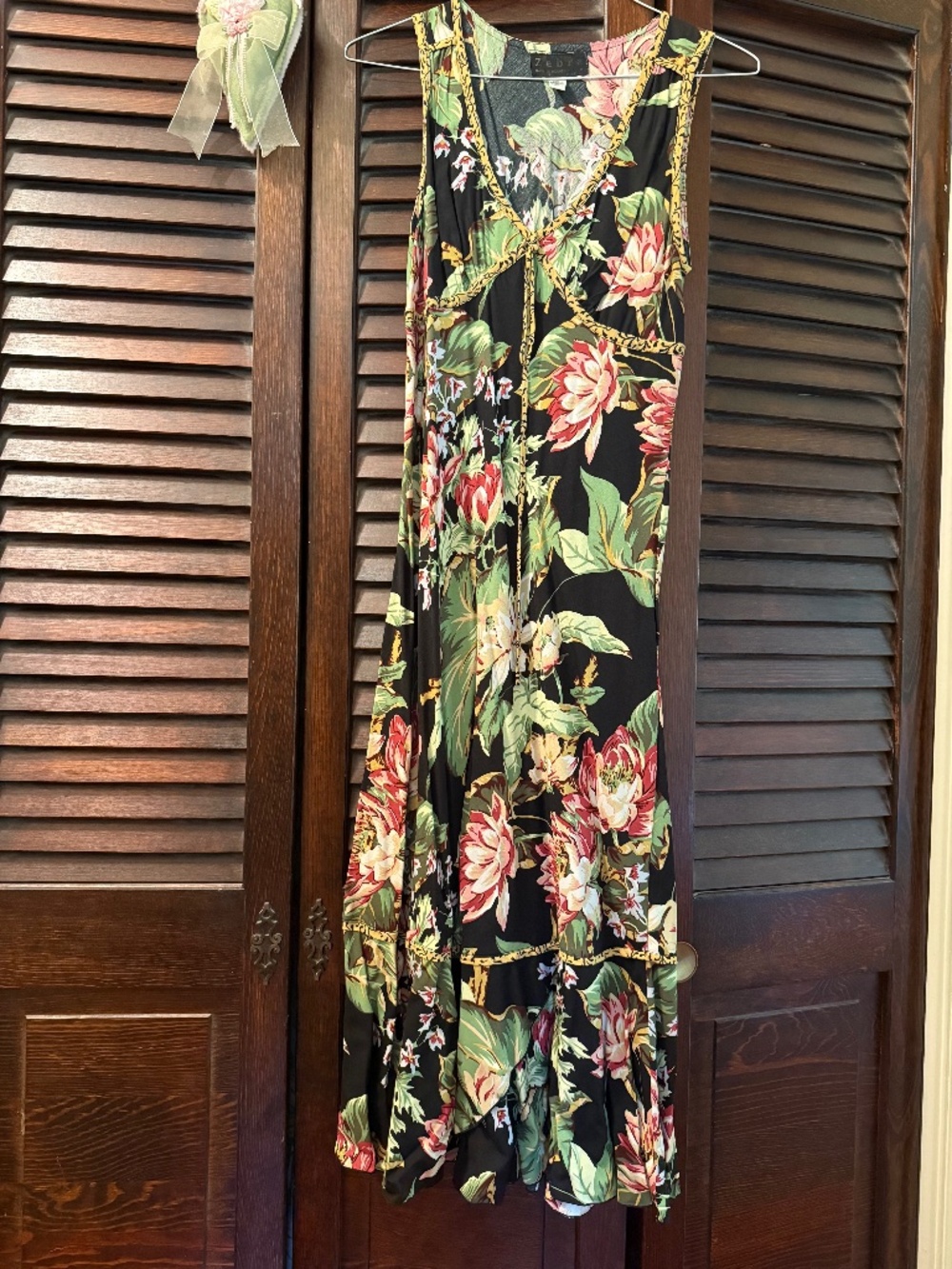 ZEBRA-FABULOUS FLORAL PRINT LONG DRESS-100% RAYON-17" BODICE -NO SZ TAG